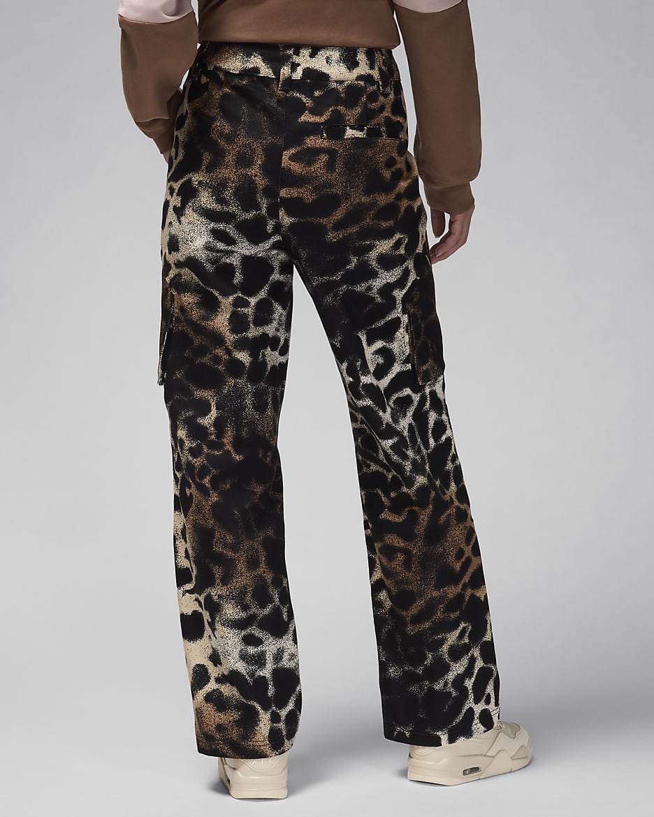Jordan Chicago Women s Printed Pants. Nike JP